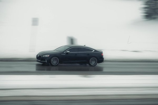 How is blockchain technology being utilized in the UK financial sector?